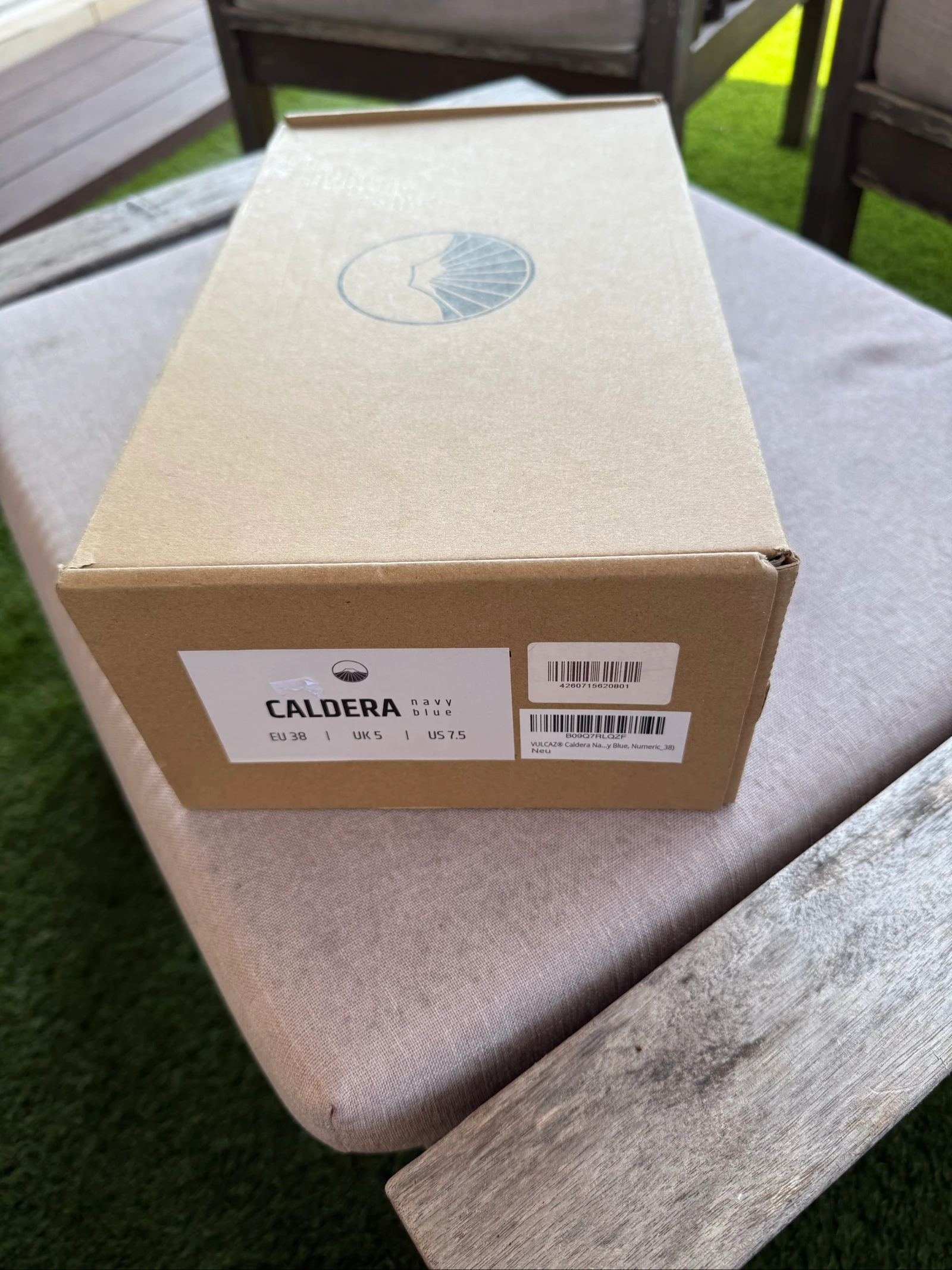 Vulcaz canvas sneakers (Size 38) – photo 9